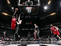 包含人客场击败黄蜂，联手豪取七连胜的词条